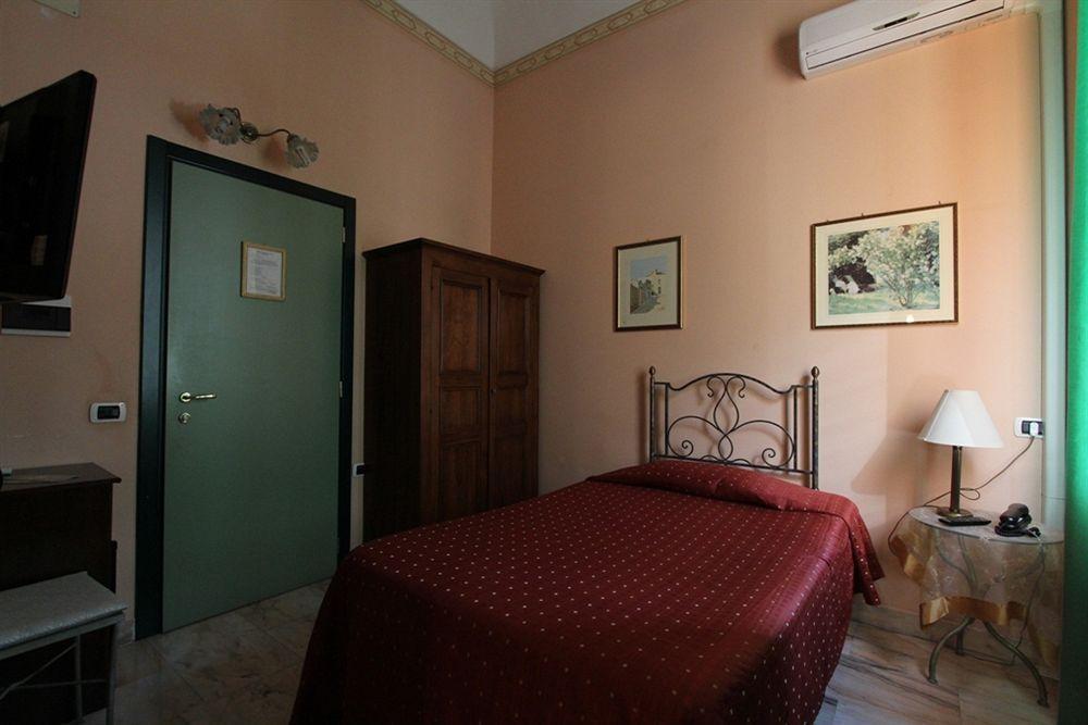 Hotel Posta Syracuse Екстер'єр фото