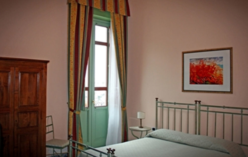 Hotel Posta Syracuse Екстер'єр фото