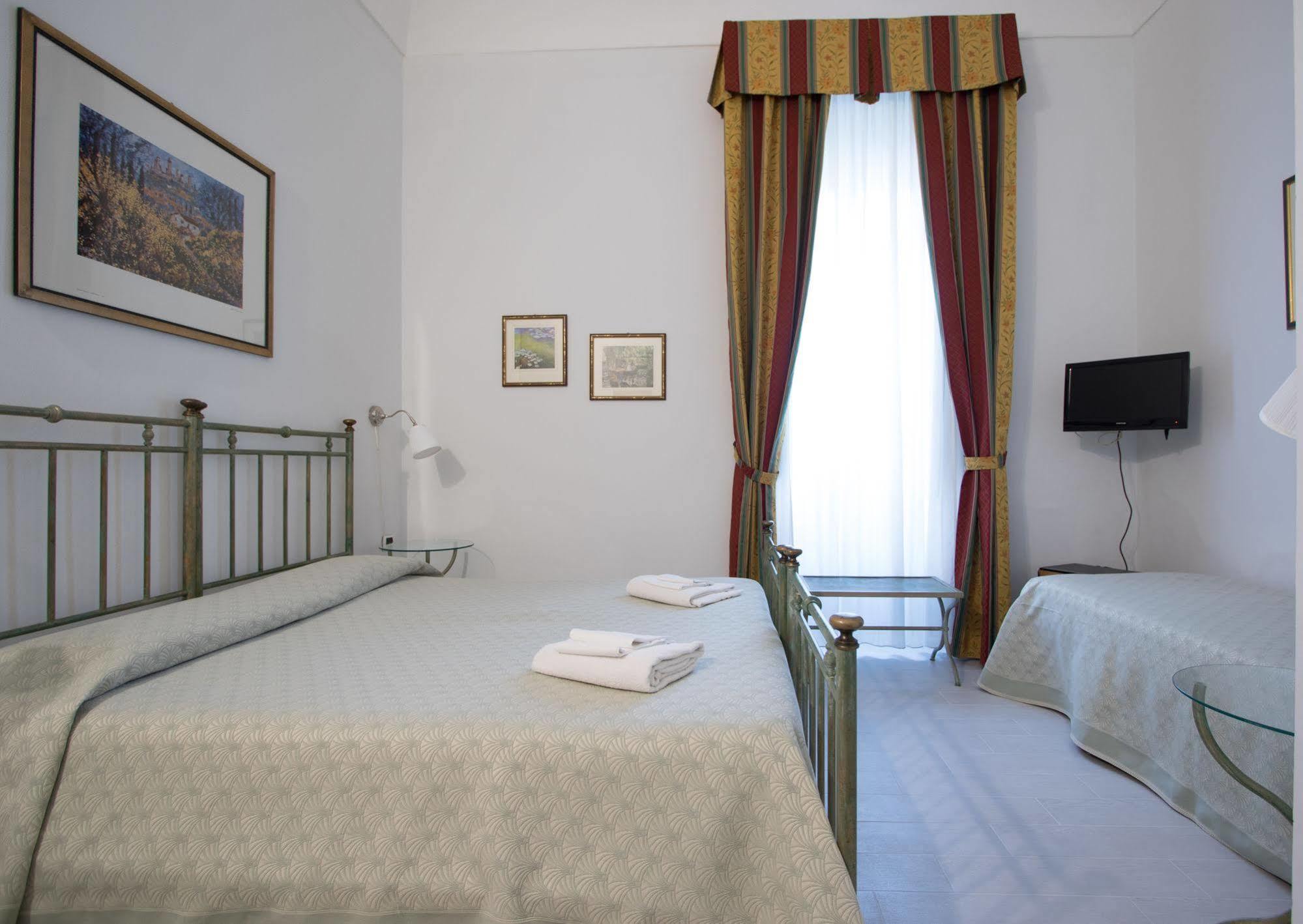 Hotel Posta Syracuse Екстер'єр фото