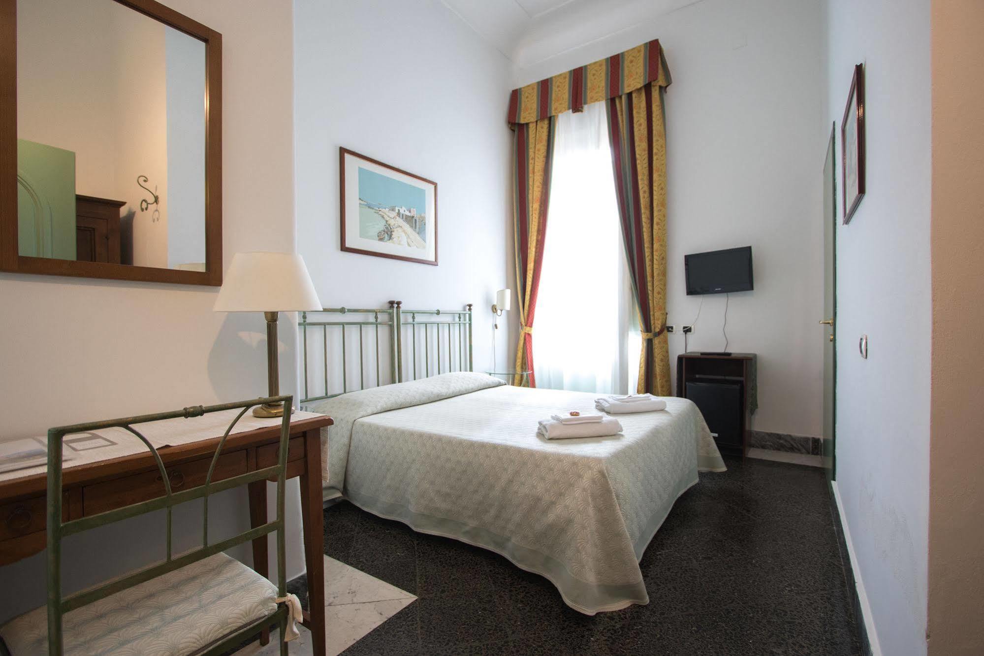 Hotel Posta Syracuse Екстер'єр фото
